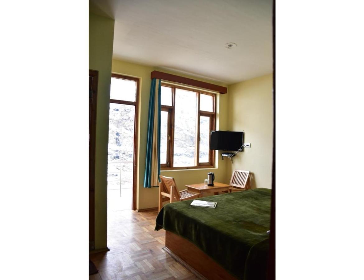 Hotel Peak View, Lahaul Sissu Экстерьер фото
