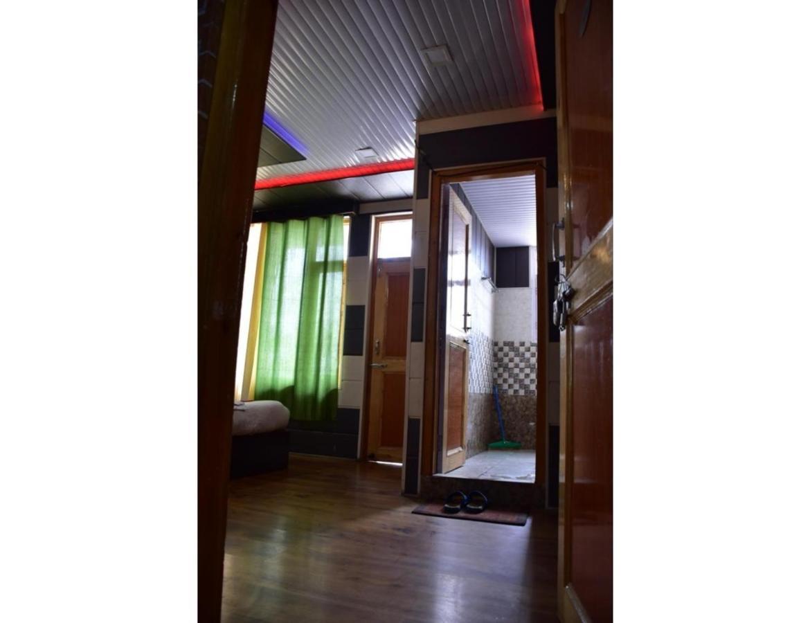 Hotel Peak View, Lahaul Sissu Экстерьер фото
