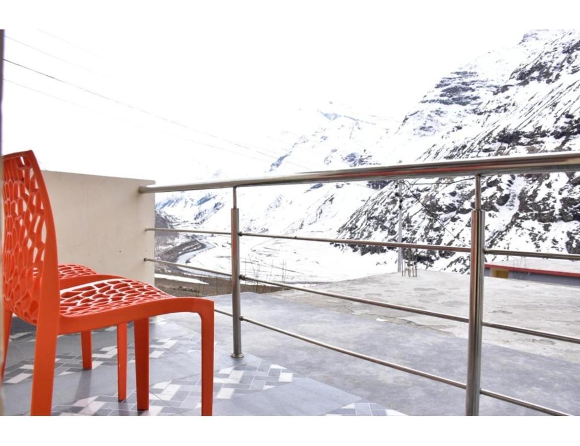 Hotel Peak View, Lahaul Sissu Экстерьер фото