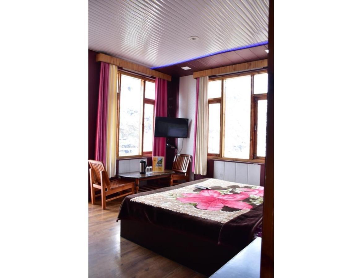Hotel Peak View, Lahaul Sissu Экстерьер фото